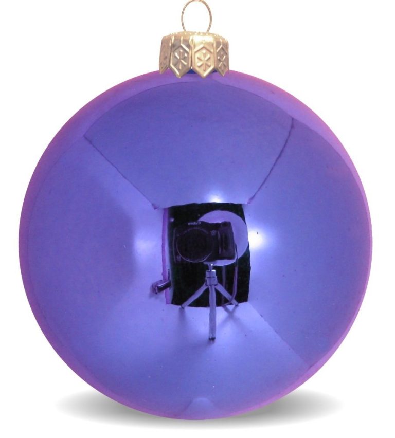 Weihnachtskugeln aus Kunststoff für innen und aussen violett glänzend