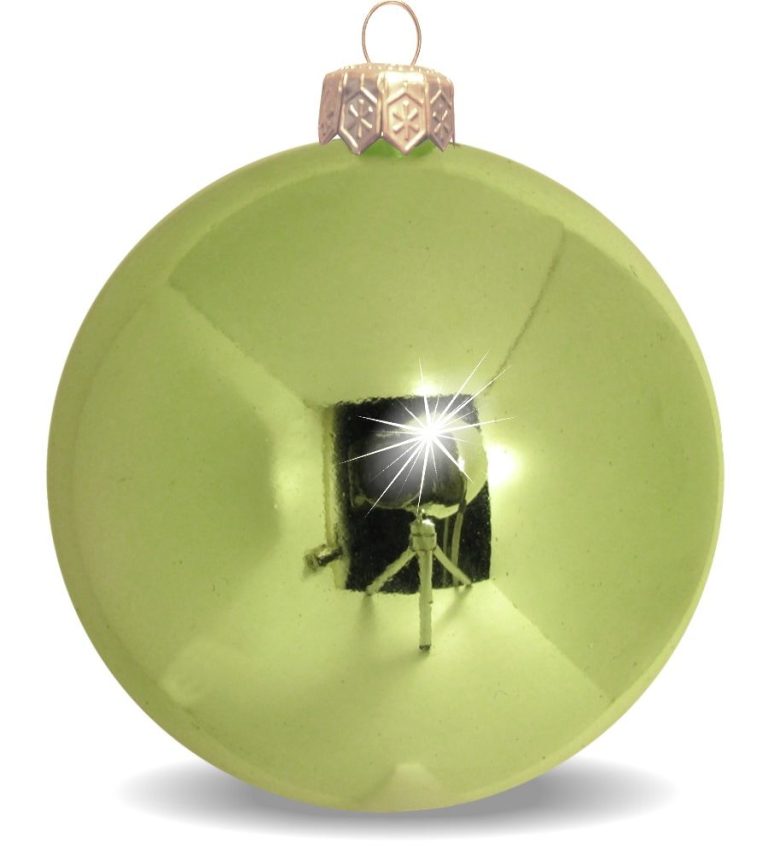 Weihnachtskugeln aus Kunststoff für innen und aussen zartgrün glänzend